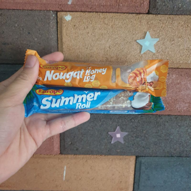 

Importir Snack Europe Summer roll bar kelapa snack Australia