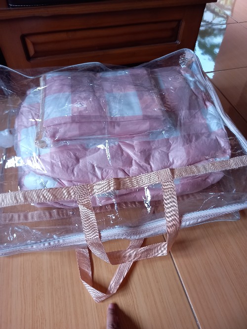 Bedcover Motif Kotak Emily Collection Katun Lokal Elbhe Uk Single| Uk 90x200 |uk 100x200 |uk 120x20