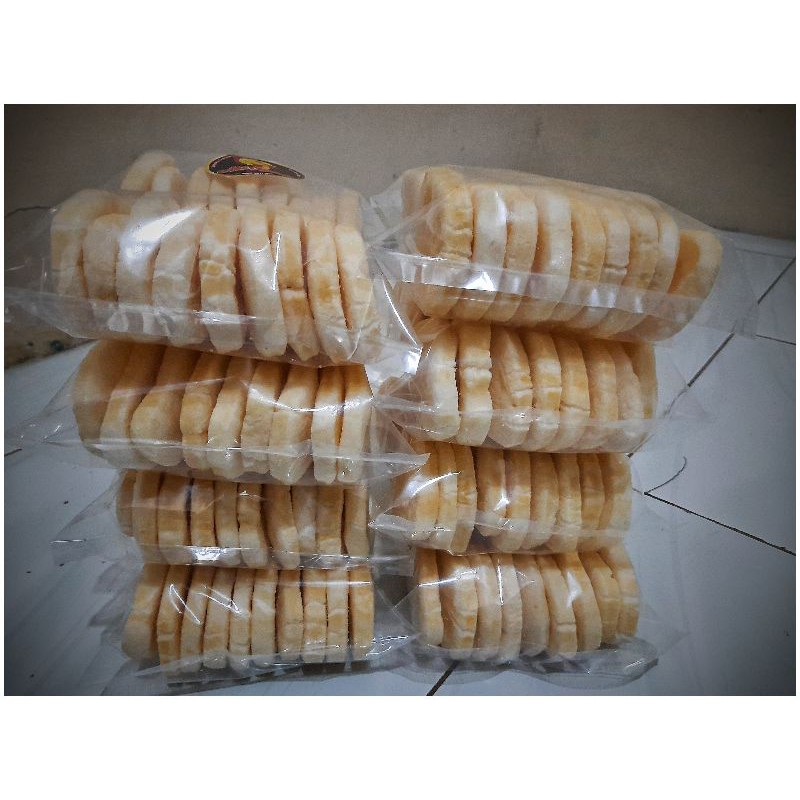 

Kerupuk palembang - Kancing