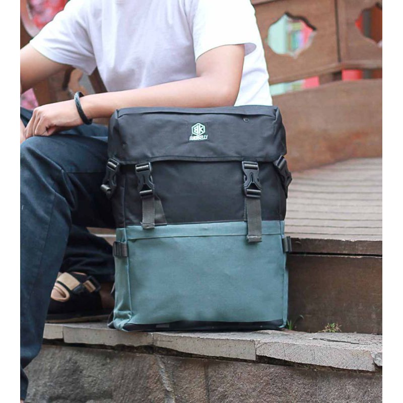 Tas Laptop Pria Tas Punggung Backpack Pria Wanita Unisex High Quality Garansi Original