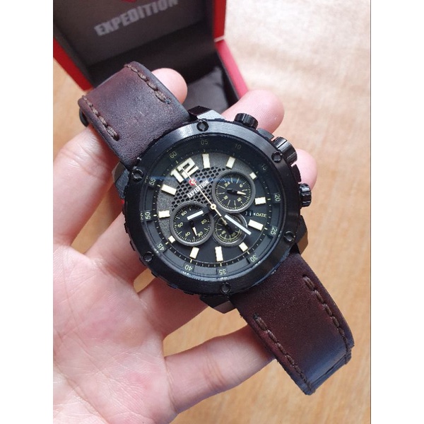 jam tangan expedition E6767M
