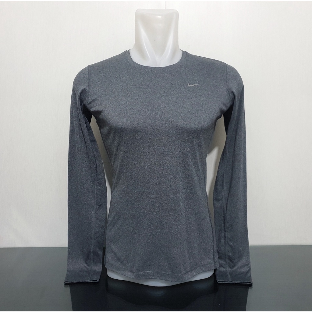 Baju Kaos Sweater Wanita NIKE - Size L - Lebar Dada 48 cm - Original 100%