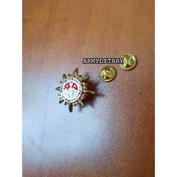 Pin kerah baju kemenhan