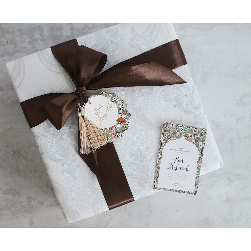 

Lebaran Gift Box - Warpping Gift Bungkus Kado + Greeting Card+ Pita