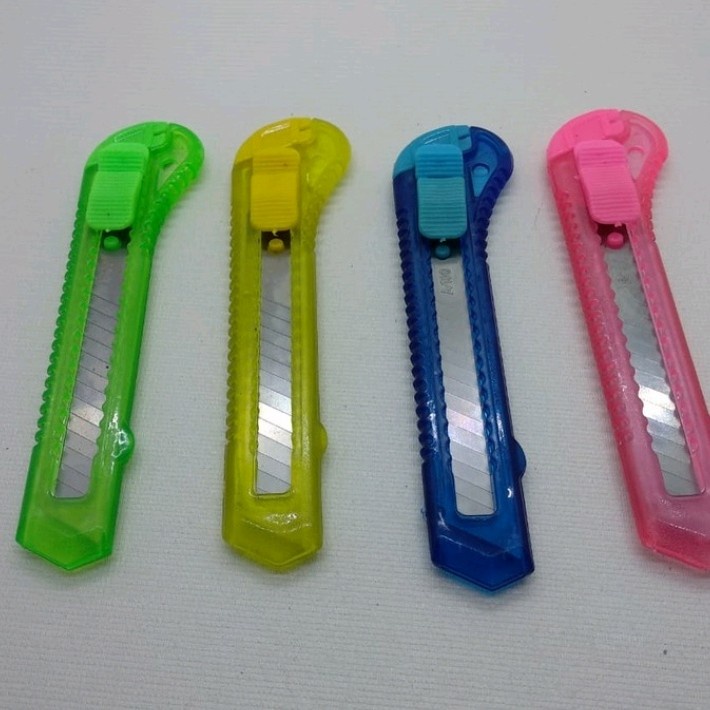 

Cutter Knife / Pisau Cutter Besar