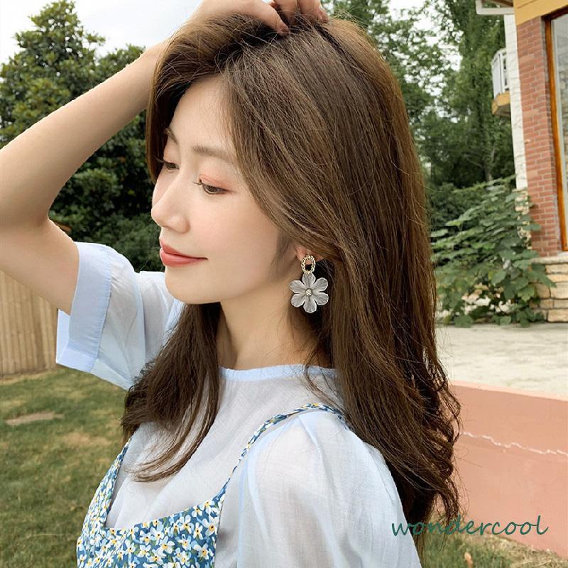 S925 Silver Needle Flower Shape Gaya Segar Anting Pejantan Cocok untuk Wanita-Won