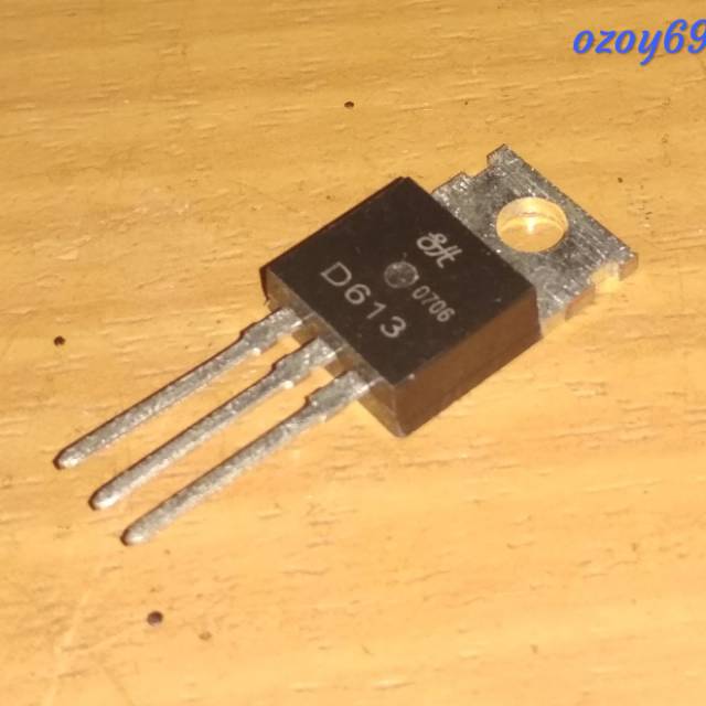 Transistor D613