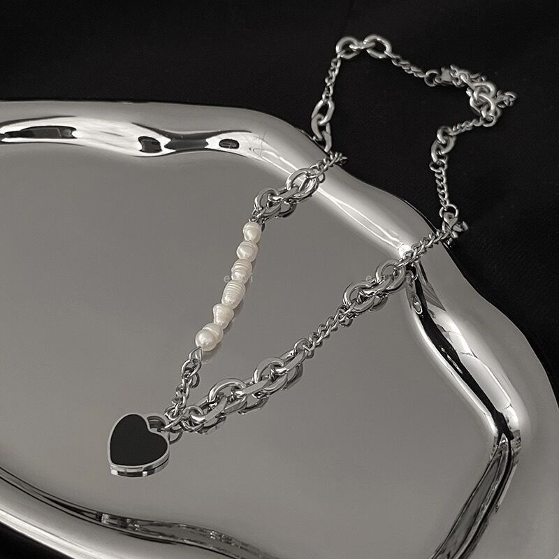 YEEZII Kalung Rantai Choker Y2K Silver Hias Mutiara Hati Warna Hitam