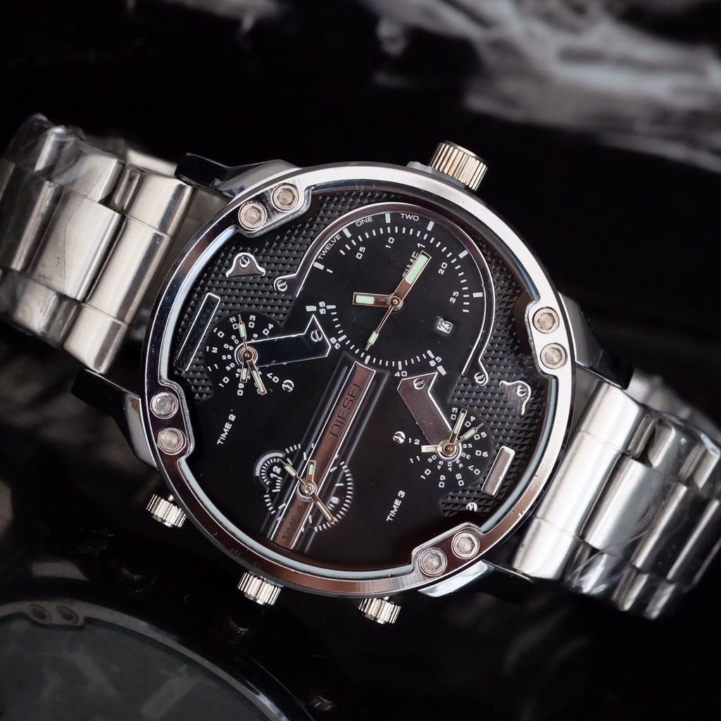 Jam Tangan Pria Analog Diesel Super 4 Time Tanggal Tali Rantai