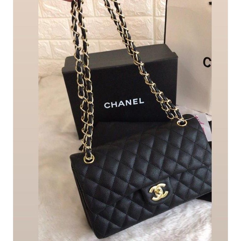 

TAS SELEMPANG CHANEL MAXI 25CM