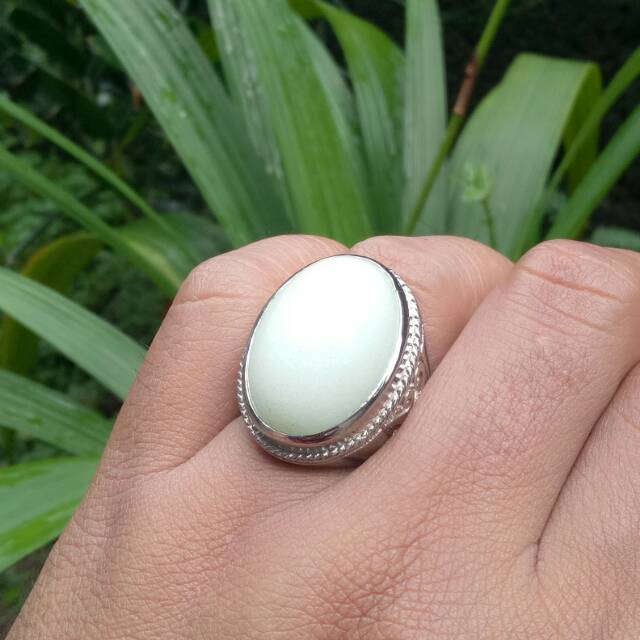 CINCIN BATU FOSFOR DIM JUMBO BATU PENYERAP CAHAYA DAPAT MENYALA DITEMPAT TERANG DENGAN RING TANAM