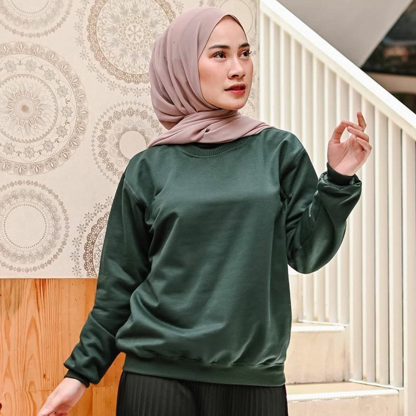 Pro Collection - Basic Sweater Wanita