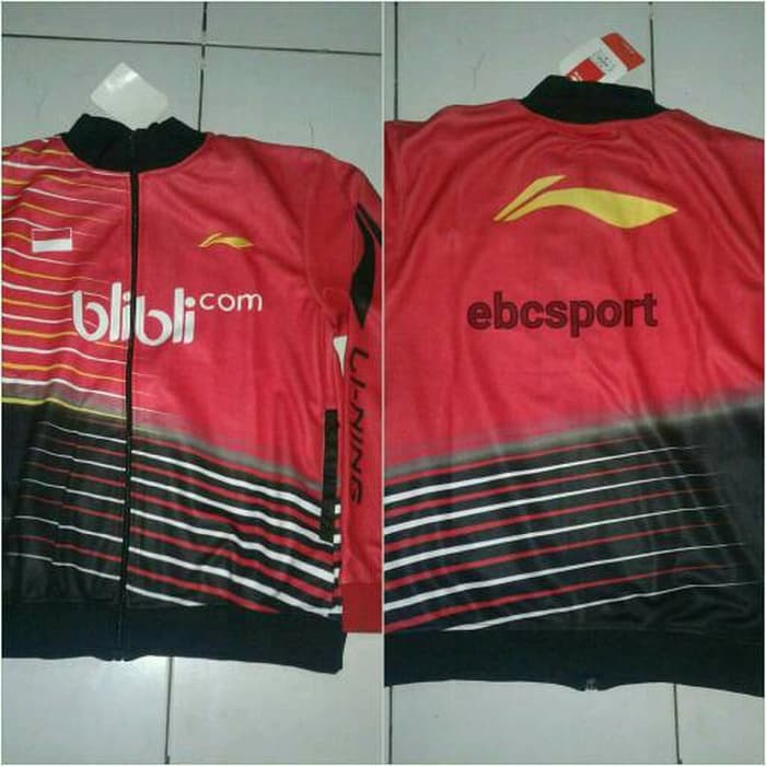 jaket badminton lining