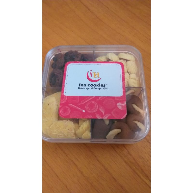 

Ina Cookies Kombinasi Manis