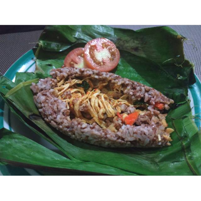 

NASI BAKAR MERAH AYAM SUWIR PEDES