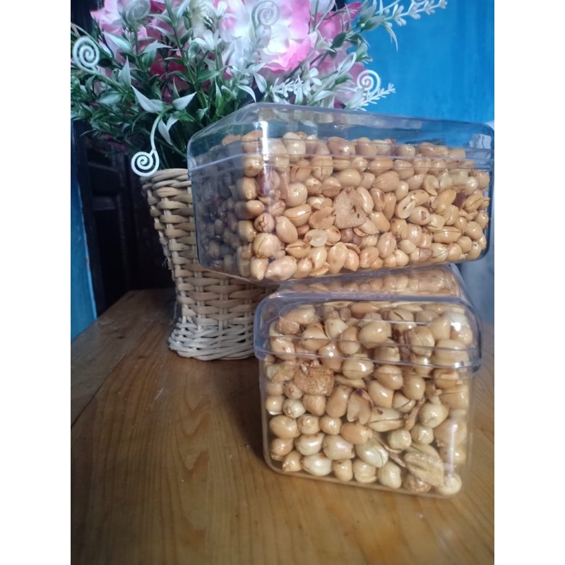 

kacang bawang goreng