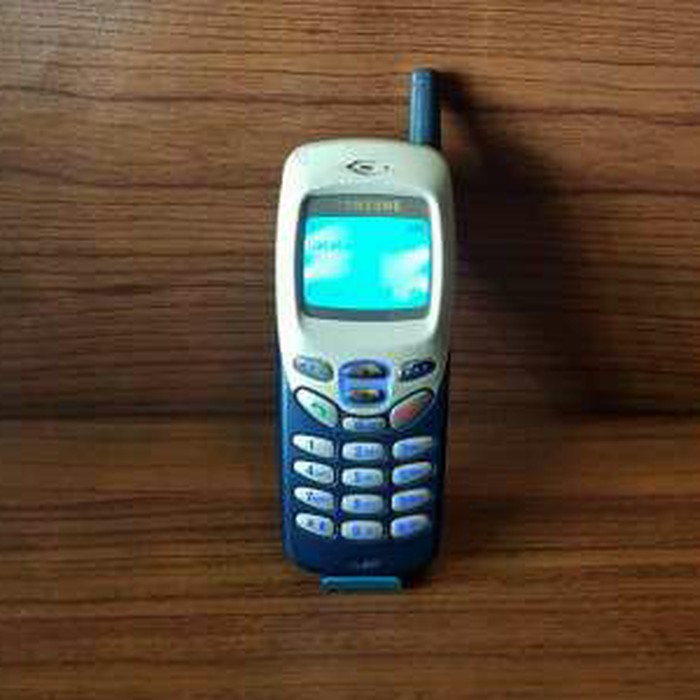 HP Handphone Jadul Samsung SGH R220 Antena Normal Bukan SGH600 N100