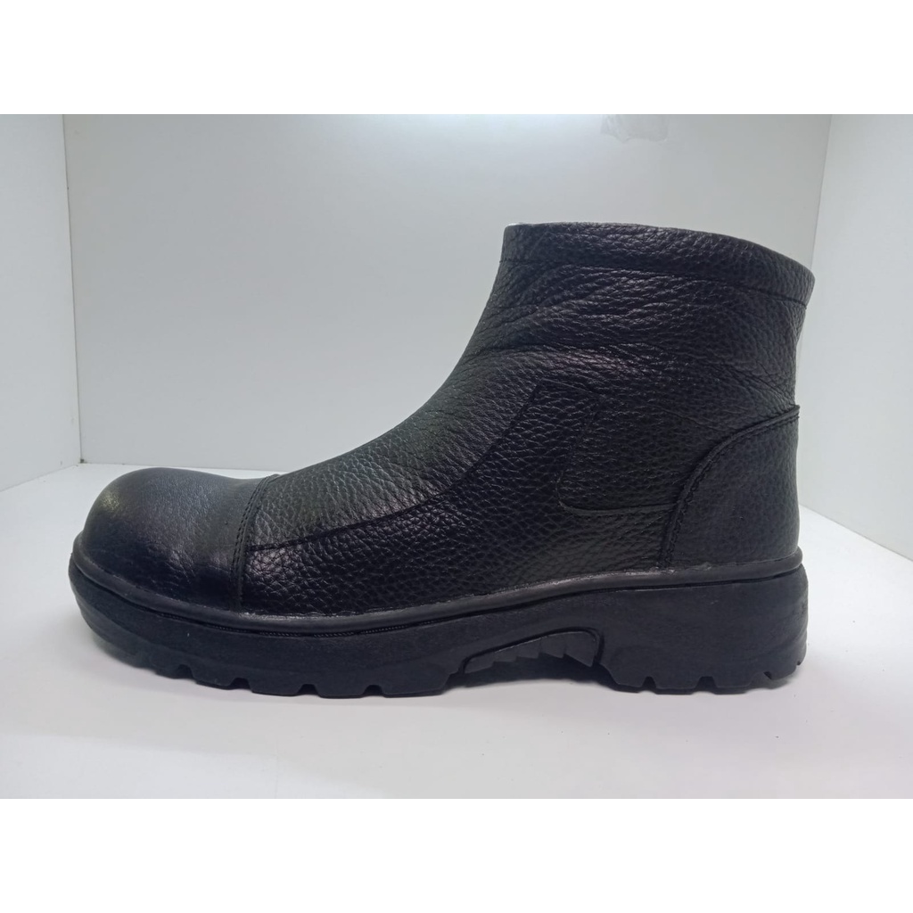 SEPATU PRIA KULIT SAFETY BOOT RESLETING