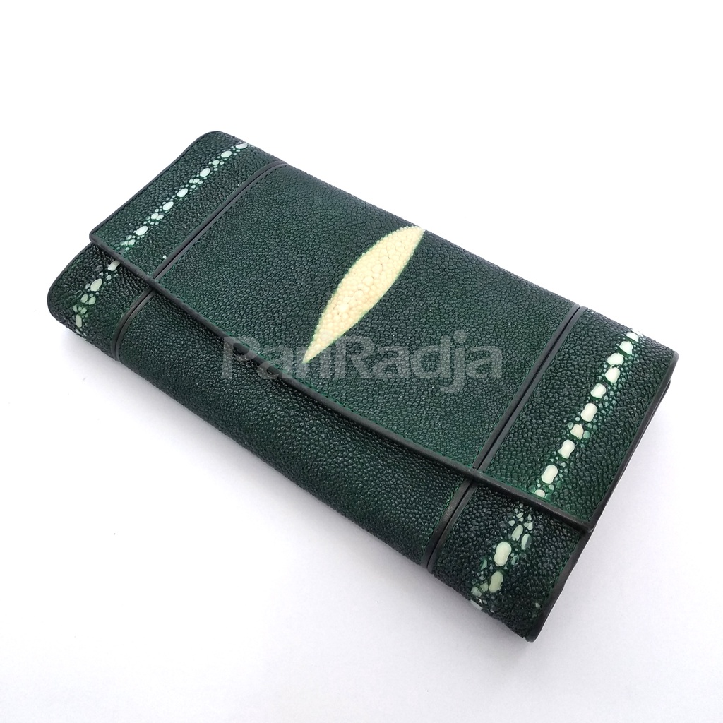Dompet wanita kulit ikan pari duri model besar warna hijau botol | dompet kulit ikan pari asli