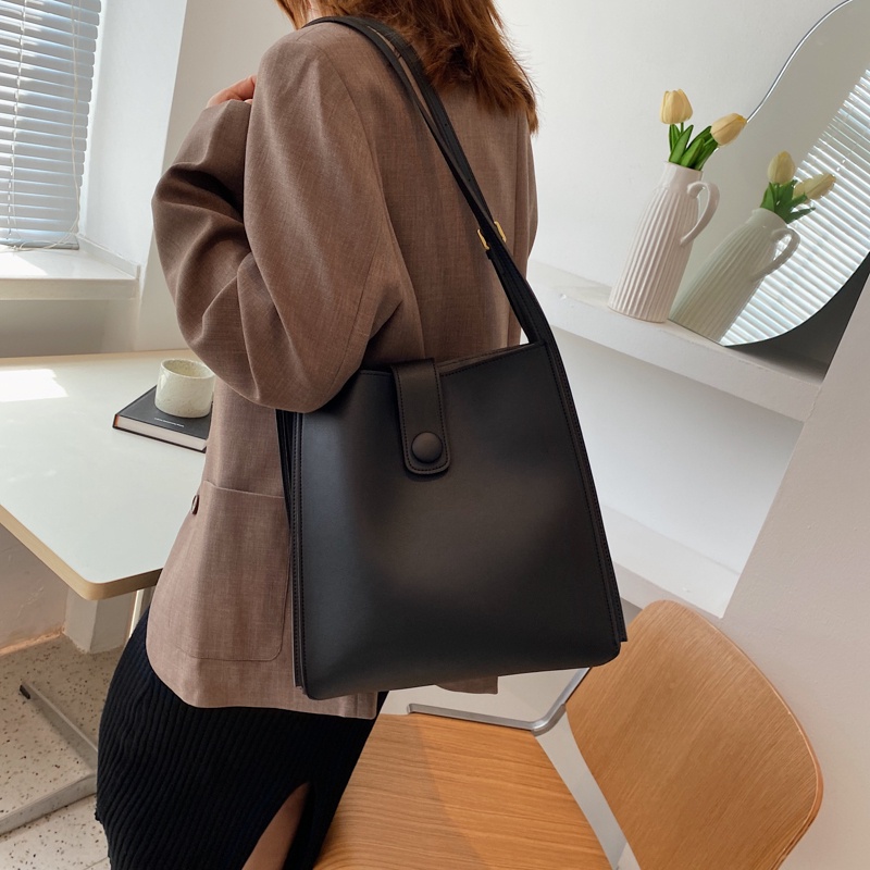 Tas Selempang Wanita AMAYA - Iruki