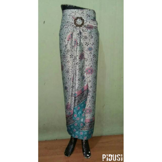 Rok lilit MG