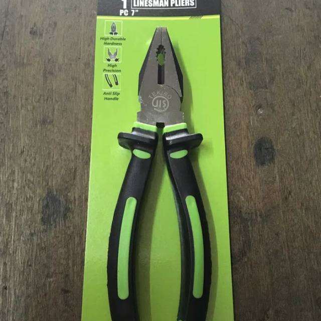 Tang kombinasi Tekiro 7in . Tekiro tang kombinasi 7in . Tang Tekiro