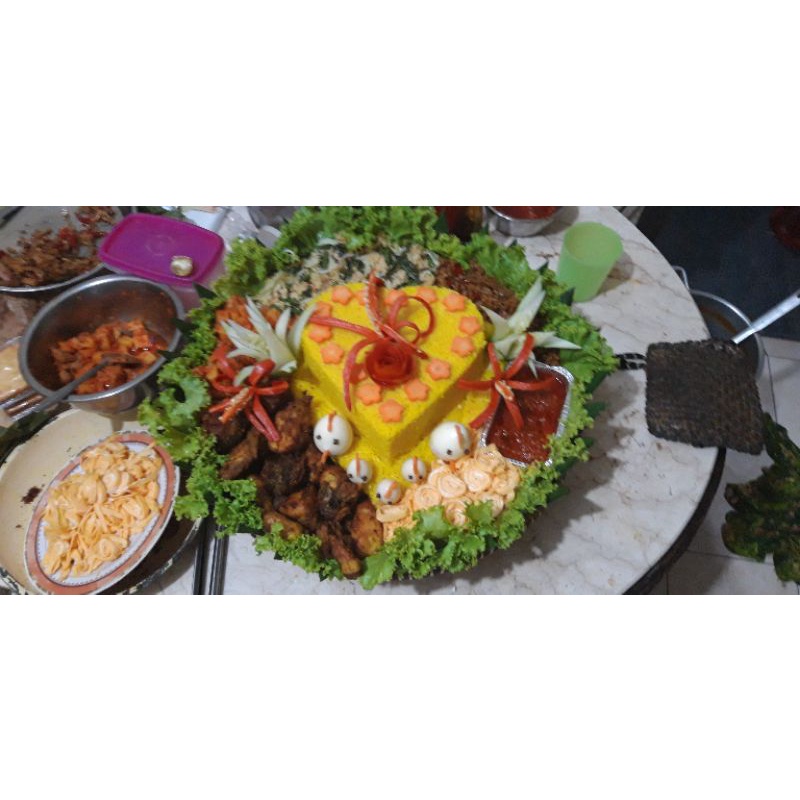 

tumpeng love