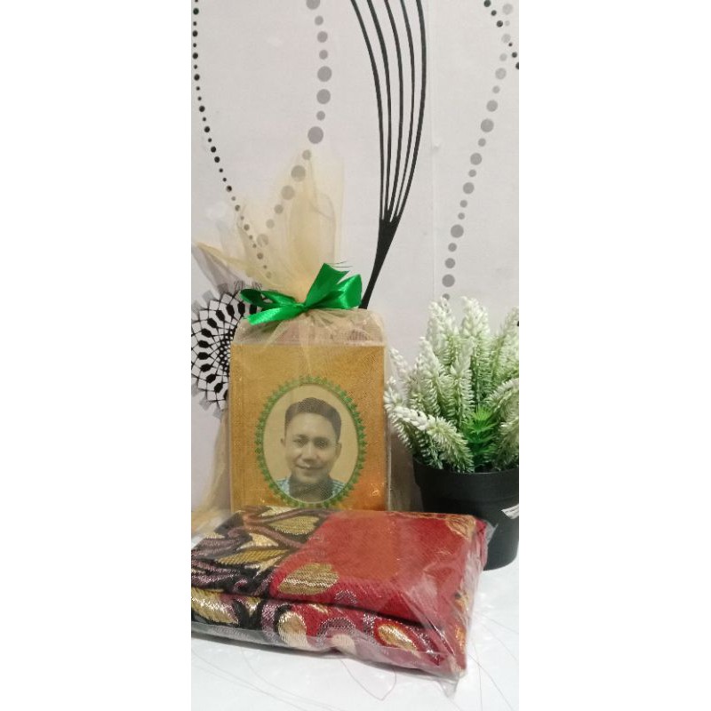 Souvenir buku Yasin,sajadah dan tasbih murah ( Free Minigold )