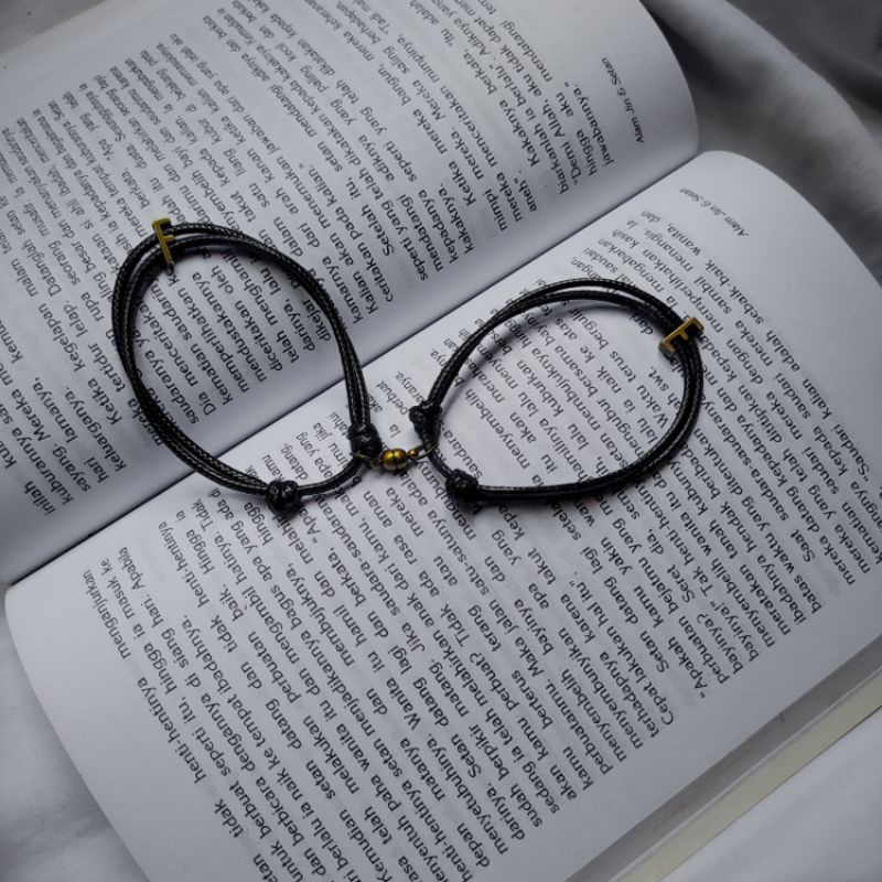 Gelang magnet inisial/gelang couple