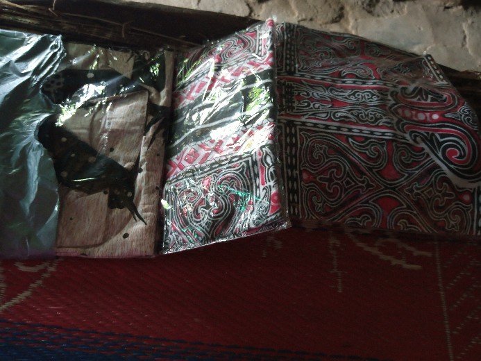 Kaos Etnik Bali - Kaos Pantai Motif