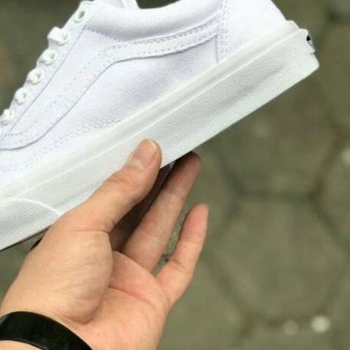 SEPATU VANS PRIA WANITA COWOK CEWEK KEREN HITAM PUTIH OLD SKOOL ORIGINAL IMPORT PREMIUM MURAH TERBAR