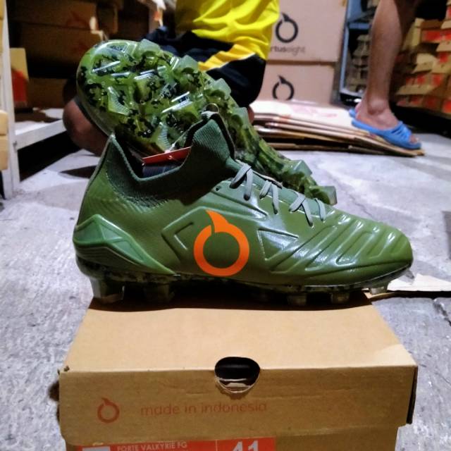 Sepatu ortuseight forte valkyrie fg