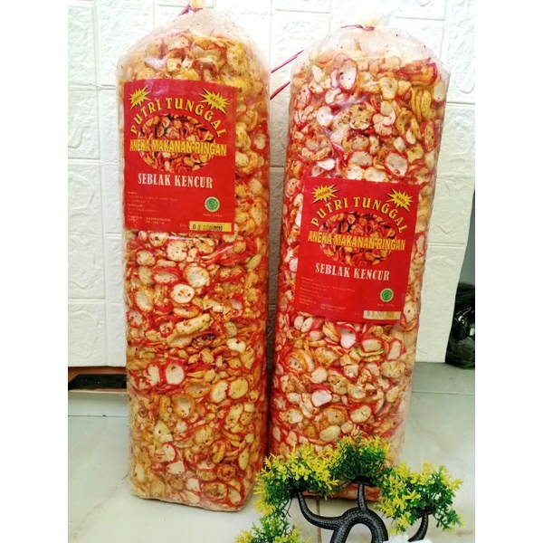 

KRUPUK SEBLAK PEDAS EXTRA PEDAS DAUN JERUK 100GR