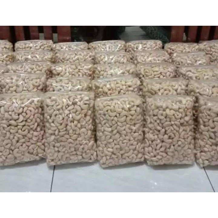 

Aneka Snack Kacang Mete Mentah Super Kemasan 1 Kg/Kacang Mede/Mete Murah/Mede Super