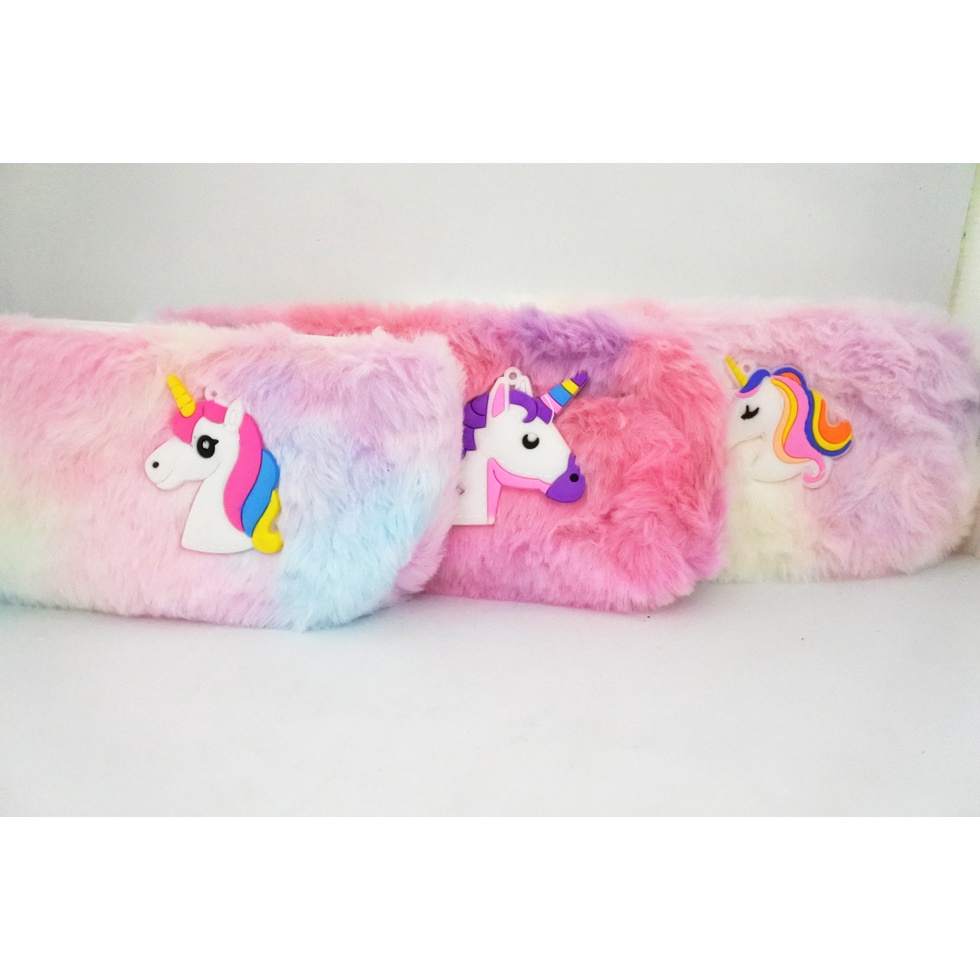 

Pencil Case Bulu Seleting / Tempat Pensil Seleting Bulu Unicorn