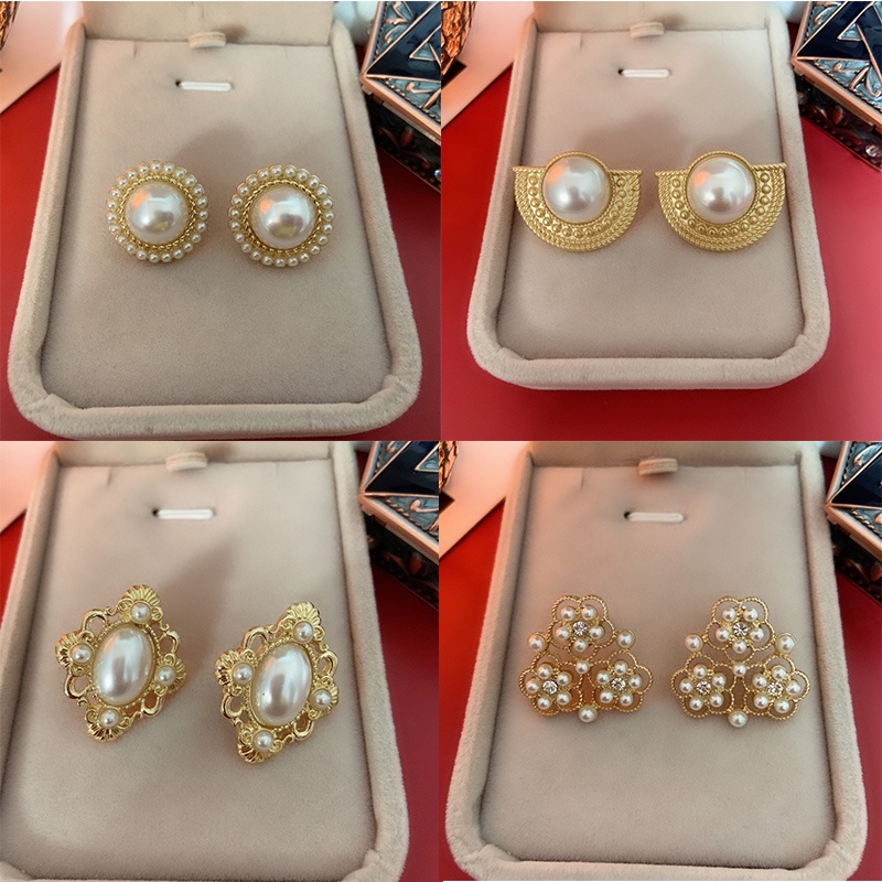 Anting Bentuk Bulat Aksen Mutiara Gaya Retro Untuk Wanita