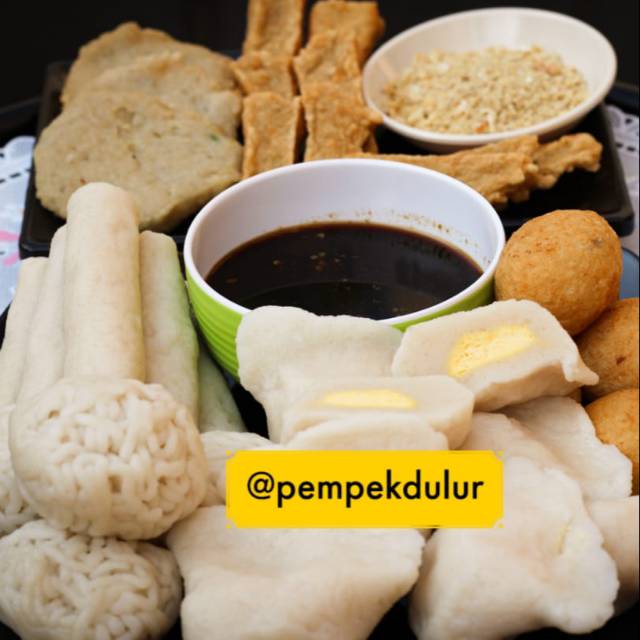 

Pempek Palembang Asli Ikan Tenggiri - Pempek Dulur - Paket Pempek Kecil Campur isi 10pcs