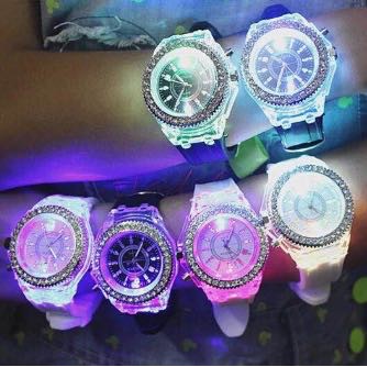 Jam Tangan Geneva Jam Tangan Wanita Diamond Rhinestone LED Quartz Women Watch / Jam Tangan LED