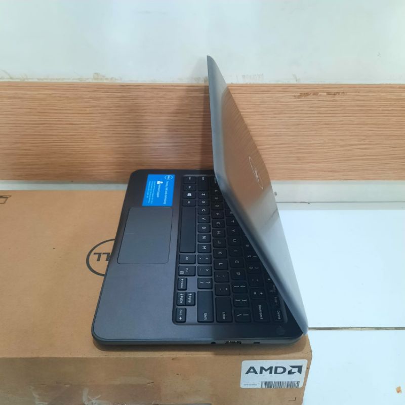 Notebook Dell inspiron P24T Amd A9-9420e Gen 7 Ram 4GB/SSD 128/HDD 500GB Vga Amd Radeon R5 Graphic