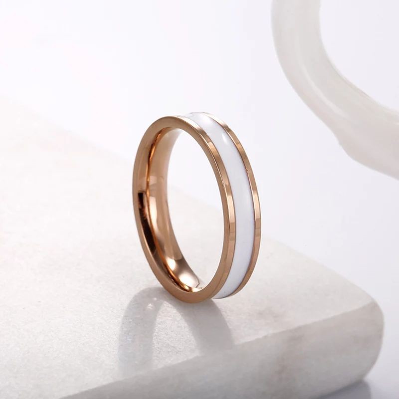 Cincin titanium-cincin titanium couple sedang warna gold