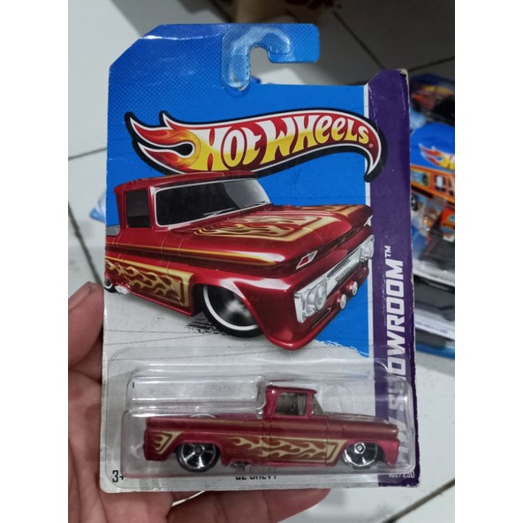 hotwheels 62 CHEVY HW SHOWROOM