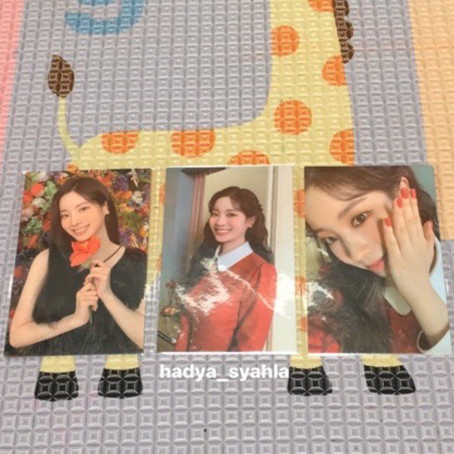 PHOTOCARD DAHYUN EYES WIDE OPEN