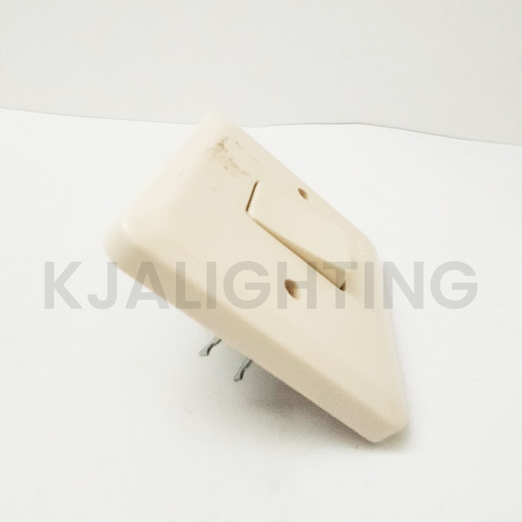 SAKLAR BROCO NEW GEE SAKLAR ENGKEL IB INBOW 6621U CREAM C23