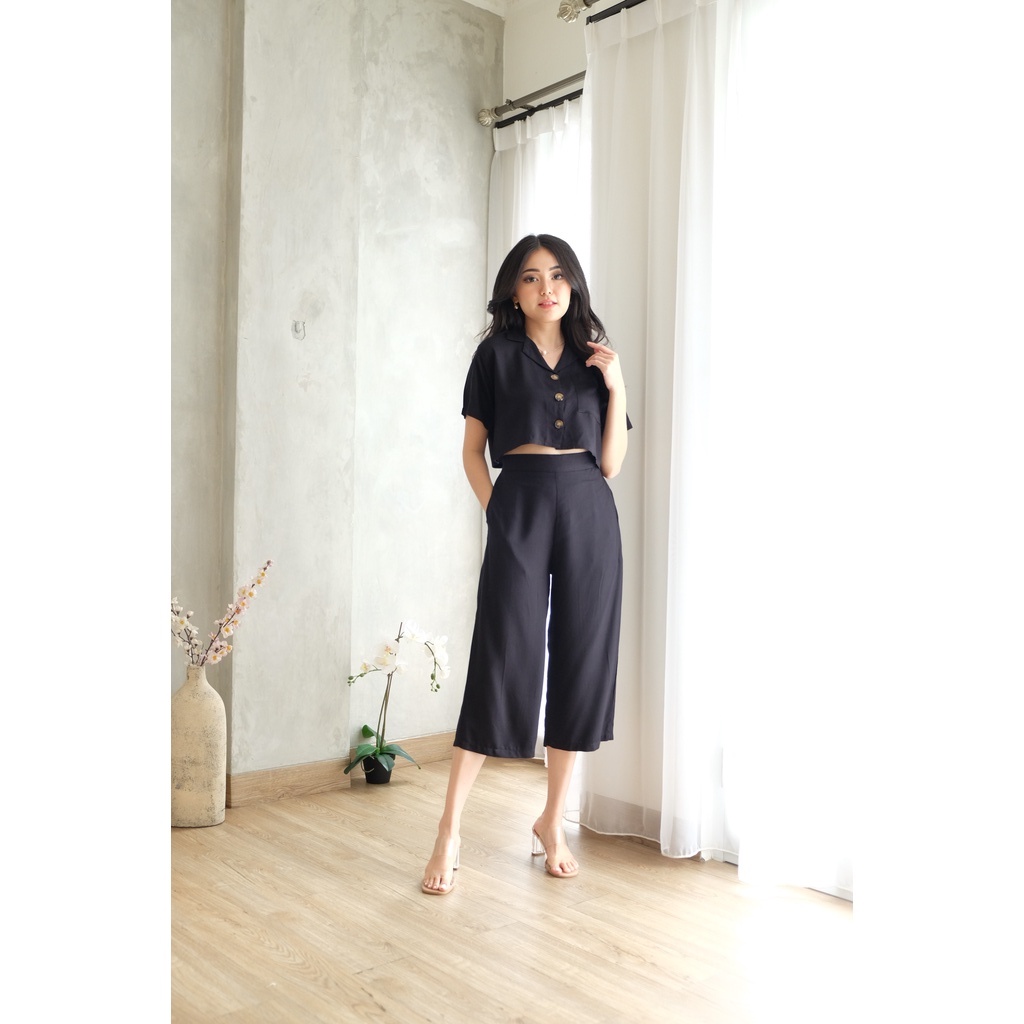 Otto Set - Setelan Wanita Crop Top