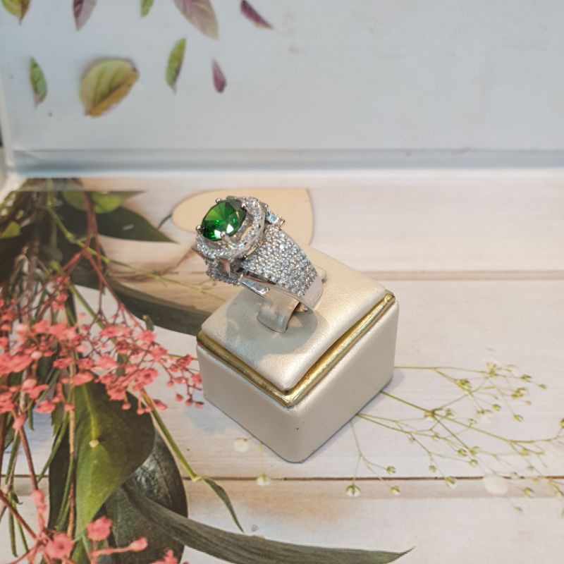 cincin mata hijau loliday emas putih 375%