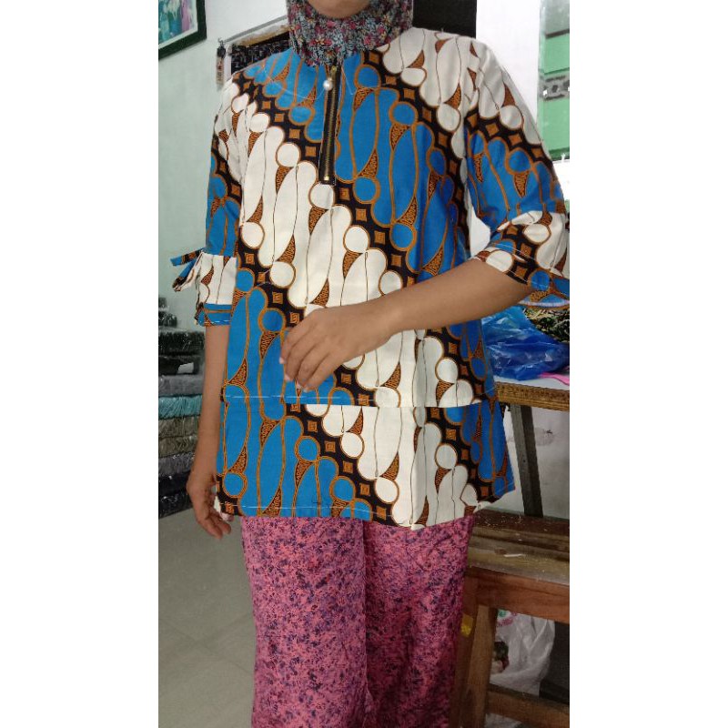 blous batik