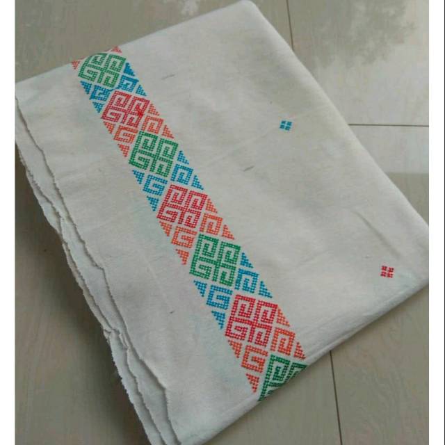 Tenun Pabintik Toraja