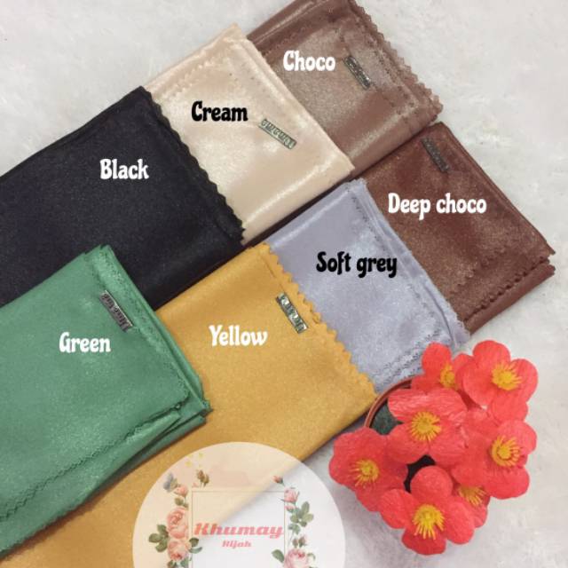 Segiempat Luxury by Umama scarf