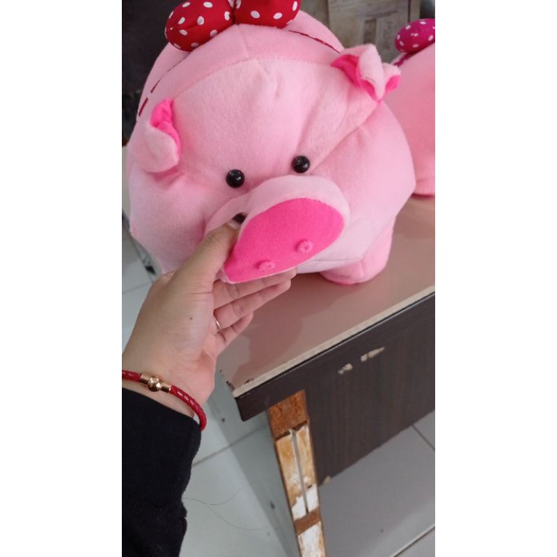 Boneka Babi lucu