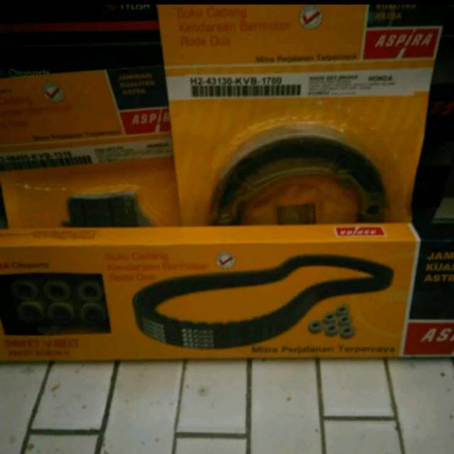 Paket v-belt set roller+ kampas rem paket depan belakang Beat/Scoopy/Spacy karbu Aspira Astra